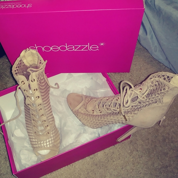 Heals 241 - Picture 5 of 7